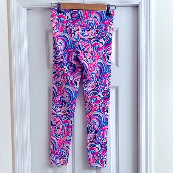 Lilly Pulitzer Kids Leggings Size XL (12-14) great condition - Picture 2 of 3